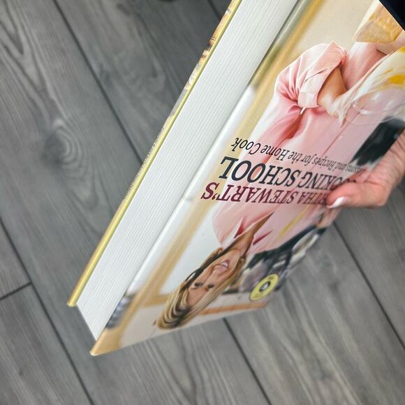 Hardback Book: Martha Stewart's Cooking School Cookbook Bake - Picture 5 of 7